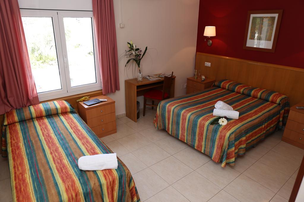 Hotel Europa Фигерас Экстерьер фото